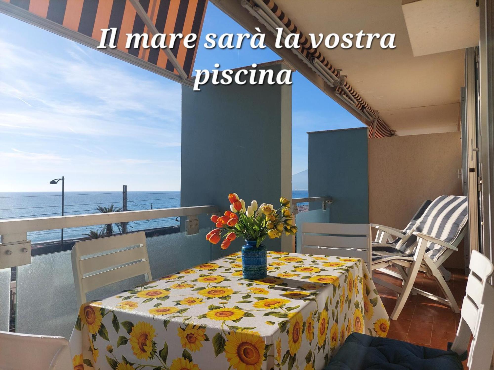 Emozioni Casa Vista Mare Bordighera Eksteriør billede